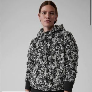 Athleta Tugga Sherpa hoodie